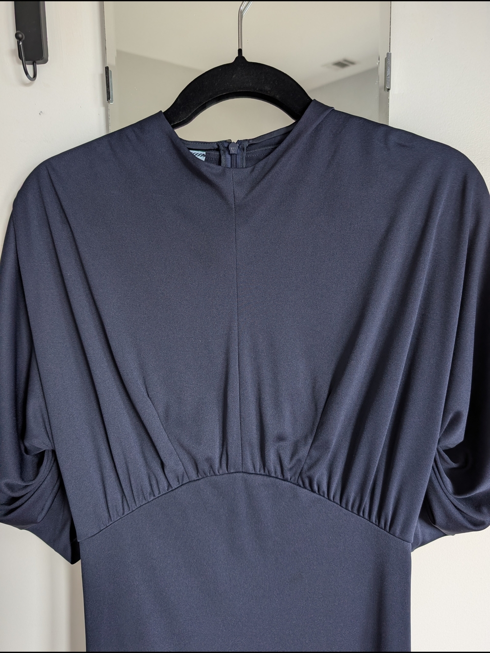Prada 2018 Navy Blue Crepe Sablé Ruched Puff Sleeve Midi Dress IT 38 / US 2 - Picture 4 of 9